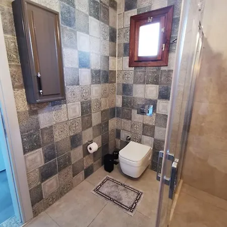 Buse Söğüt / Daily Weekly Villa *